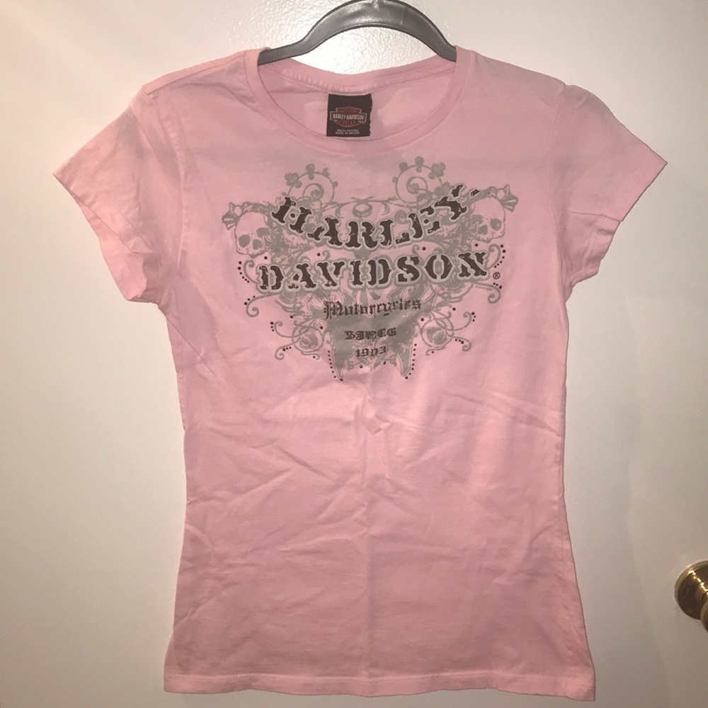 *donated* Women’s Harley-Davidson shirt. Pink.